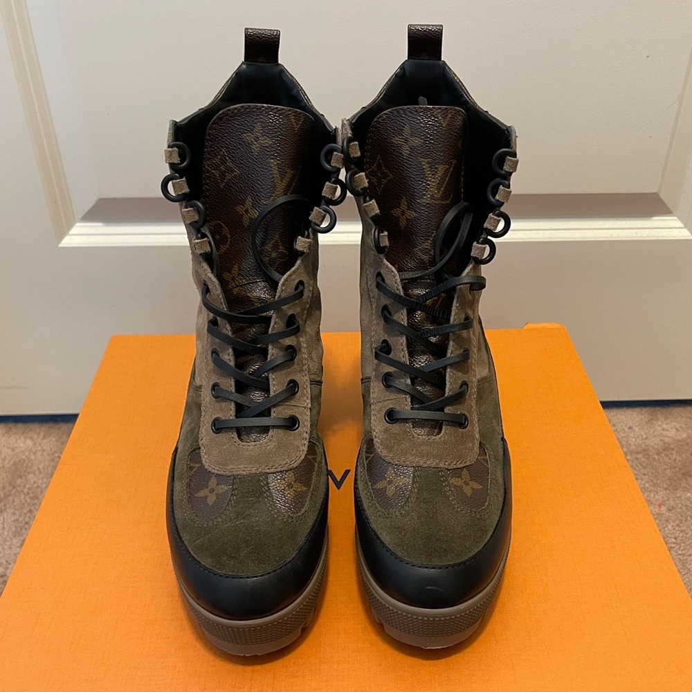 Louis Vuitton Laureate Platform Desert Boots